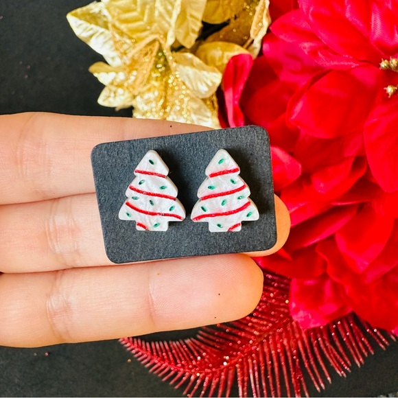 Christmas Tree Earrings Debbie cake stud for girls - Picture 3 of 8